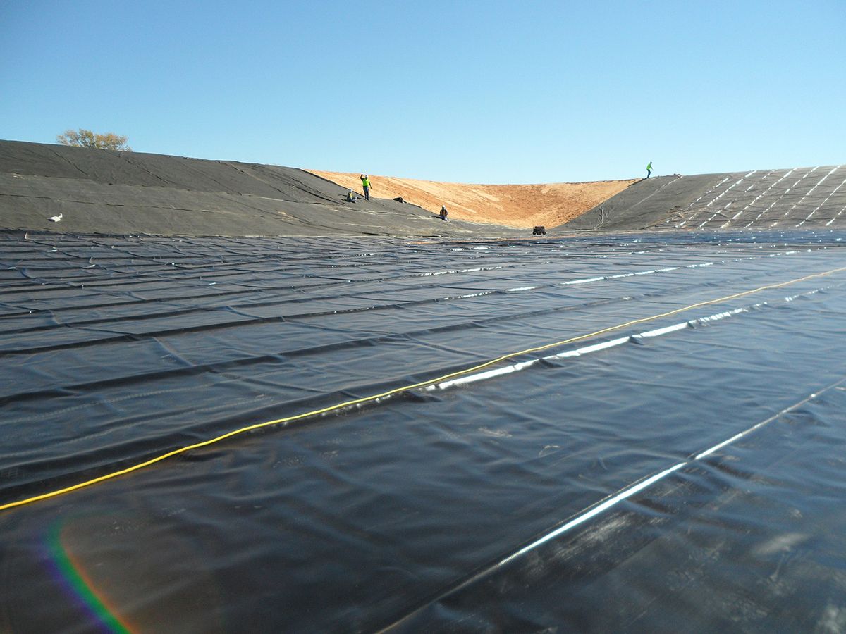 Geotextile Woven vs Non-Woven: Panduan Praktis untuk Sukses Proyek  Konstruksi Anda